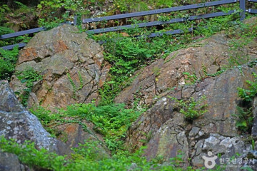 무주 지전마을 옛 담장 여행 추천 - 메고지고