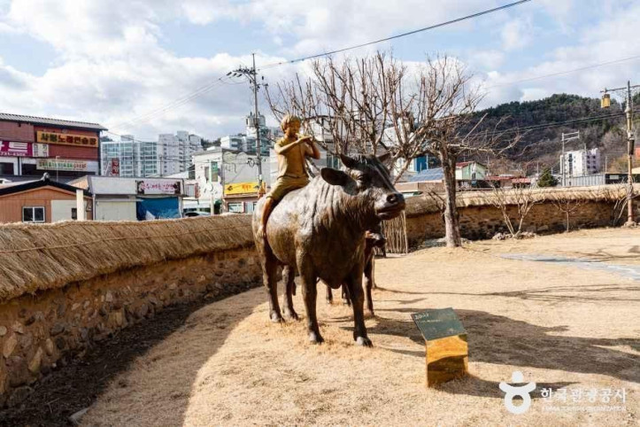 정지용 생가 여행 추천 - 메고지고
