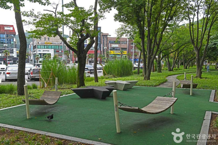 거북선공원 여행 추천 - 메고지고