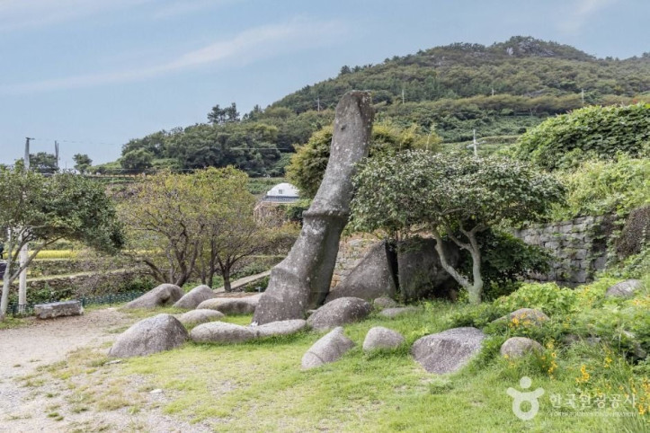 남해가천암수바위 여행 추천 - 메고지고