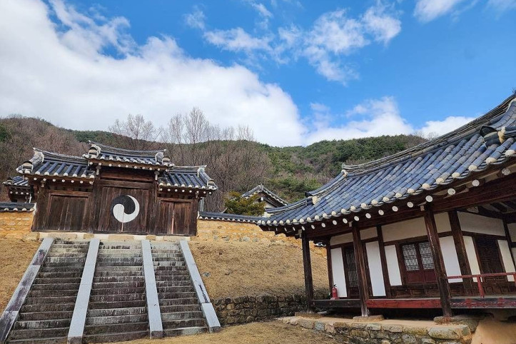 문경향교 여행 추천 - 메고지고