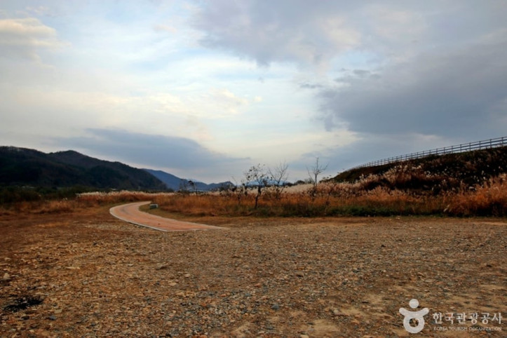 봉황경(능암리섬) 여행 추천 - 메고지고