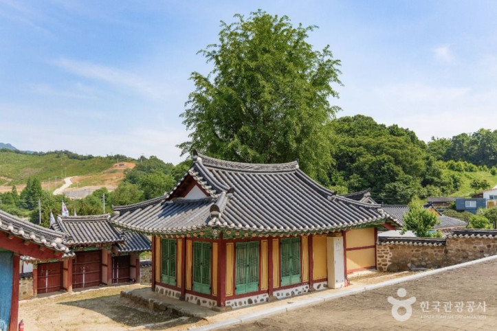 적성향교 여행 추천 - 메고지고