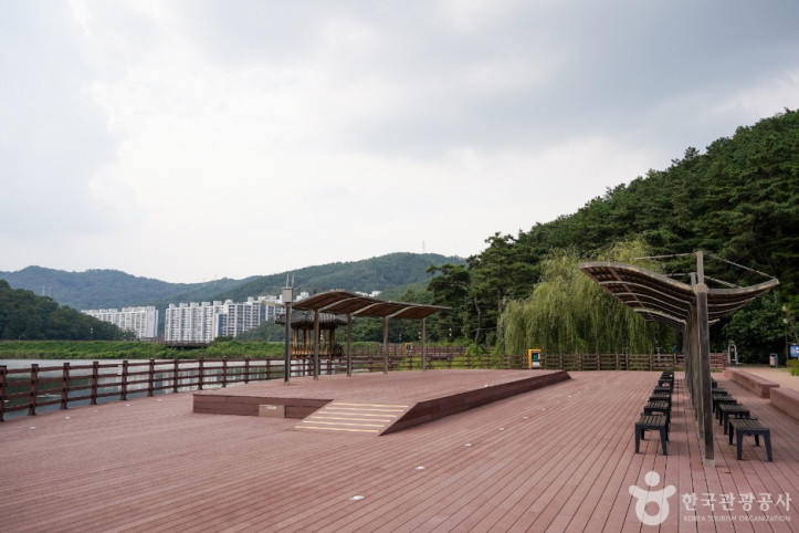 검성지생태공원 여행 추천 - 메고지고