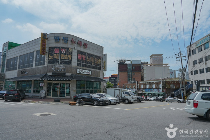 송도꽃게거리 여행 추천 - 메고지고