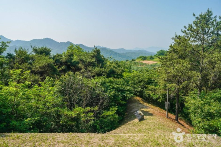 거창 둔마리 벽화 고분 여행 추천 - 메고지고