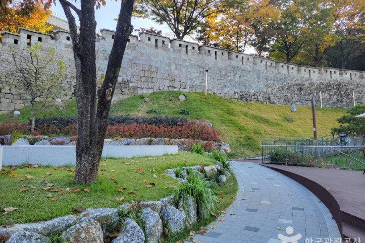 성북역사문화공원 여행 추천 - 메고지고