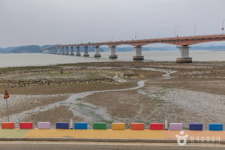 거북선마을 여행 추천 - 메고지고