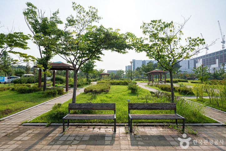 봉골근린공원 여행 추천 - 메고지고