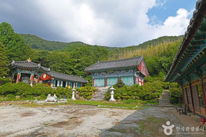 백운사(익산) 여행 추천 - 메고지고
