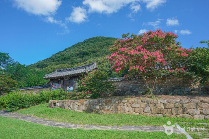 김해 산해정 여행 추천 - 메고지고