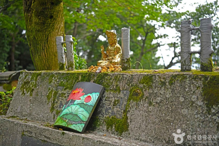 봉래사 여행 추천 - 메고지고