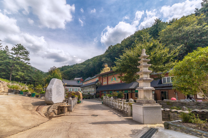 용주사(양산) 여행 추천 - 메고지고