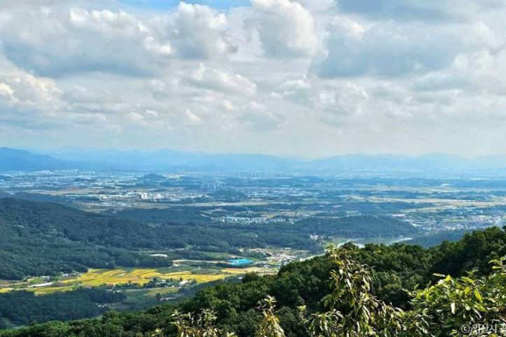 미륵산(익산) 여행 추천 - 메고지고