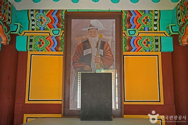 영동 추풍령 전적 및 장지현 순절비 여행 추천 - 메고지고