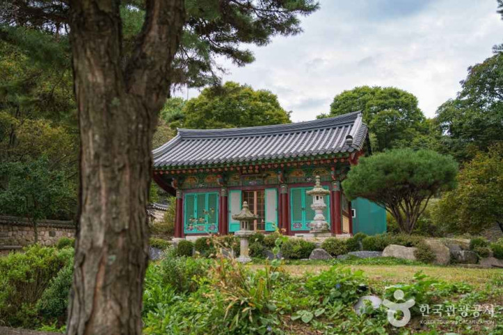 회룡사(의정부) 여행 추천 - 메고지고