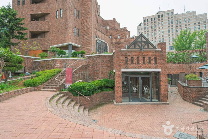 서울 정동교회 여행 추천 - 메고지고