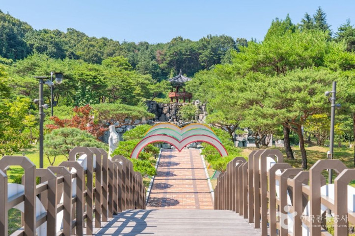 직지문화공원 여행 추천 - 메고지고
