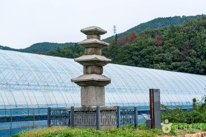 진원리 오층석탑 여행 추천 - 메고지고