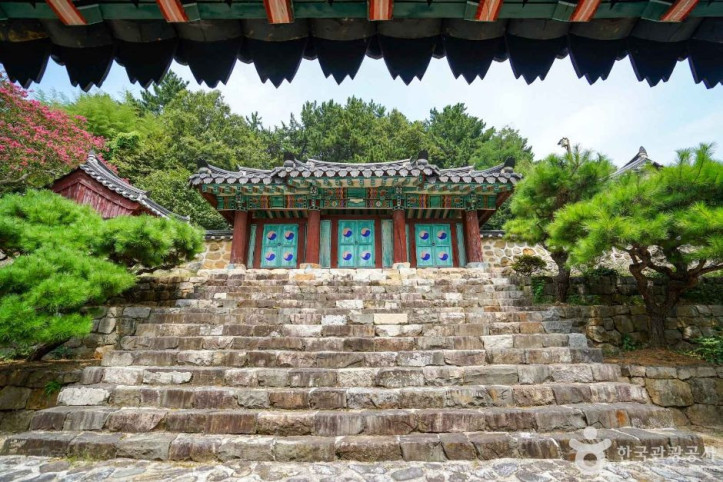 남해향교 여행 추천 - 메고지고