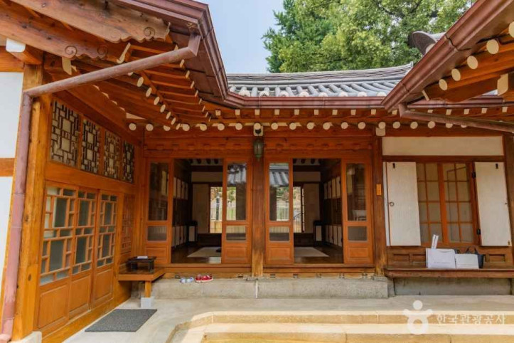 필운동 홍건익 가옥 여행 추천 - 메고지고