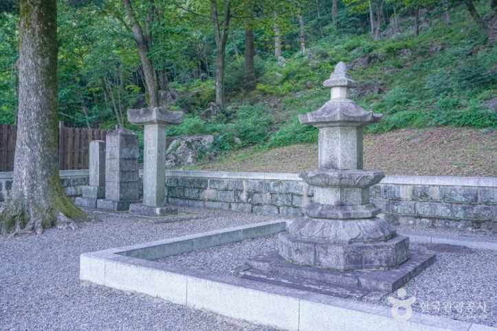 장유사(김해) 여행 추천 - 메고지고