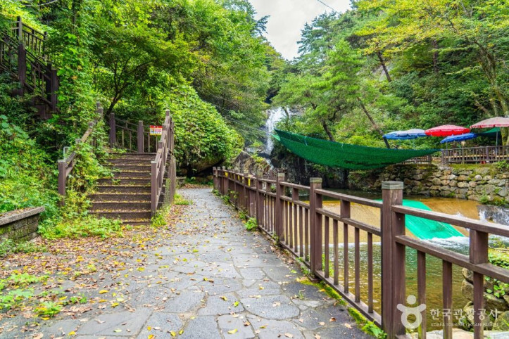 수락폭포 여행 추천 - 메고지고
