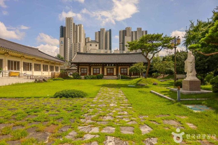 대구향교 여행 추천 - 메고지고