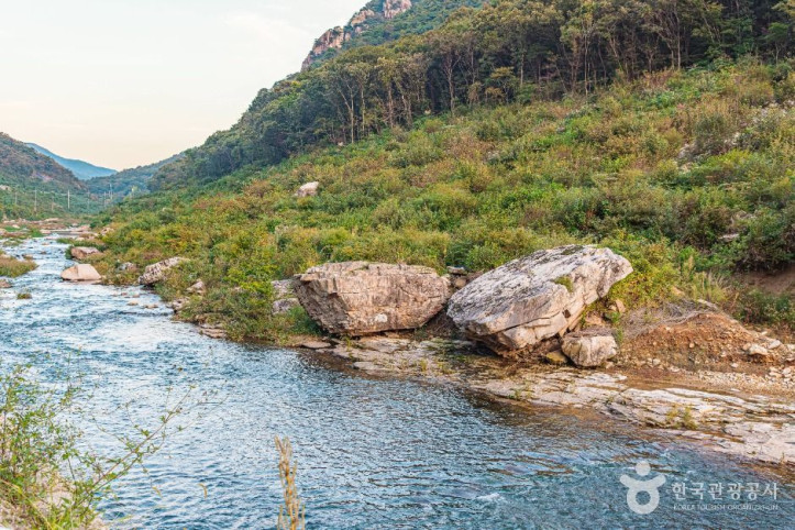 옥계천 여행 추천 - 메고지고