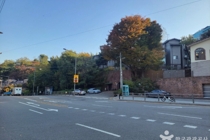 성북동고택북촌산책길 여행 추천 - 메고지고