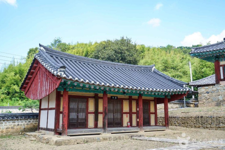 초계향교 여행 추천 - 메고지고