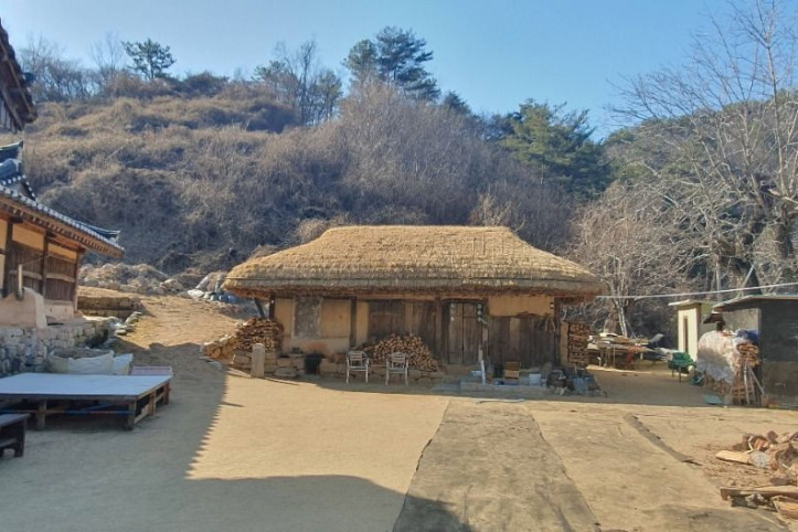영덕 안동권씨 옥천재사 여행 추천 - 메고지고