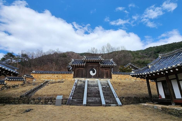 문경향교 여행 추천 - 메고지고