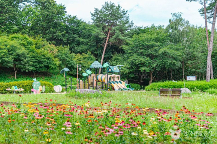직동 근린공원 여행 추천 - 메고지고