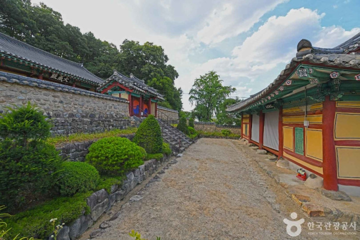 영동향교 여행 추천 - 메고지고