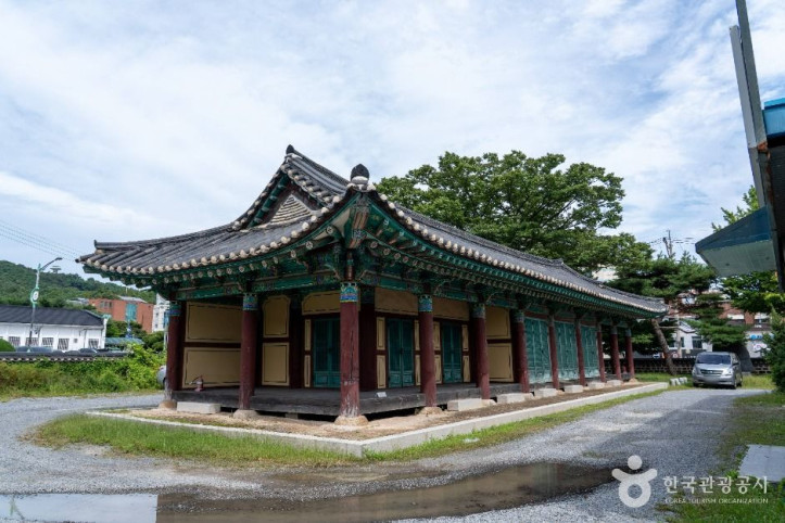서산객사 여행 추천 - 메고지고