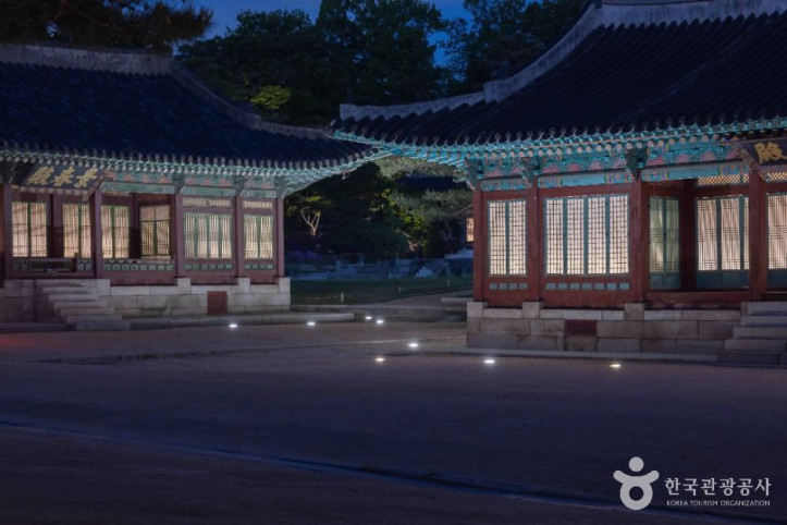 창경궁 여행 추천 - 메고지고