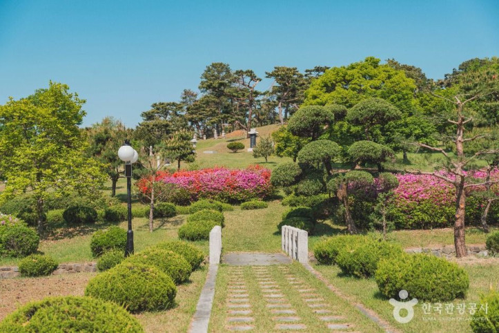 전주이씨광평대군파묘역 여행 추천 - 메고지고