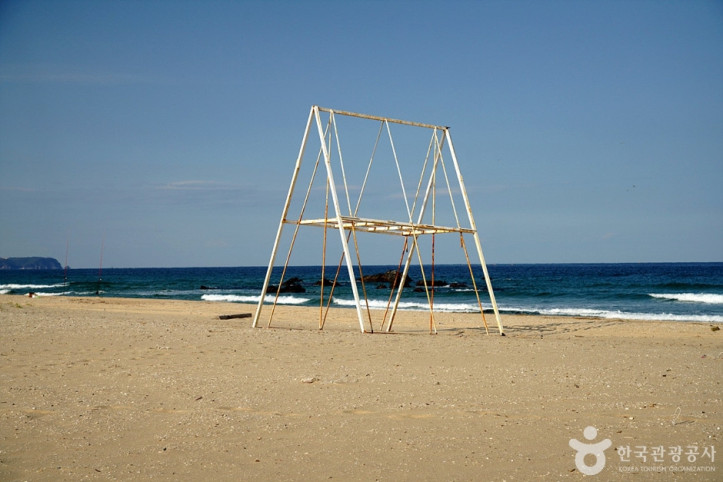 노봉해변 여행 추천 - 메고지고
