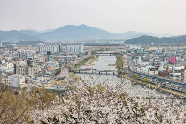 죽도봉공원 여행 추천 - 메고지고