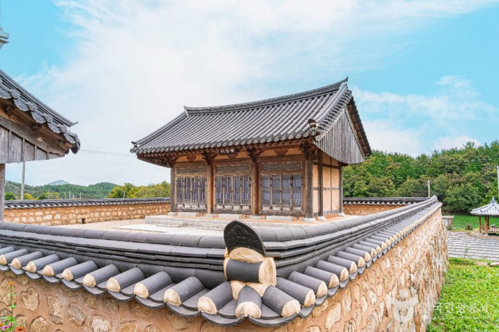 배중손 사당 여행 추천 - 메고지고