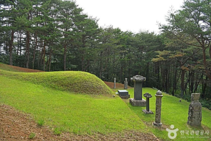 우암 송시열묘 여행 추천 - 메고지고