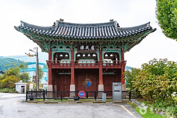 여민루 여행 추천 - 메고지고