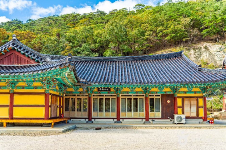수정암(충북) 여행 추천 - 메고지고