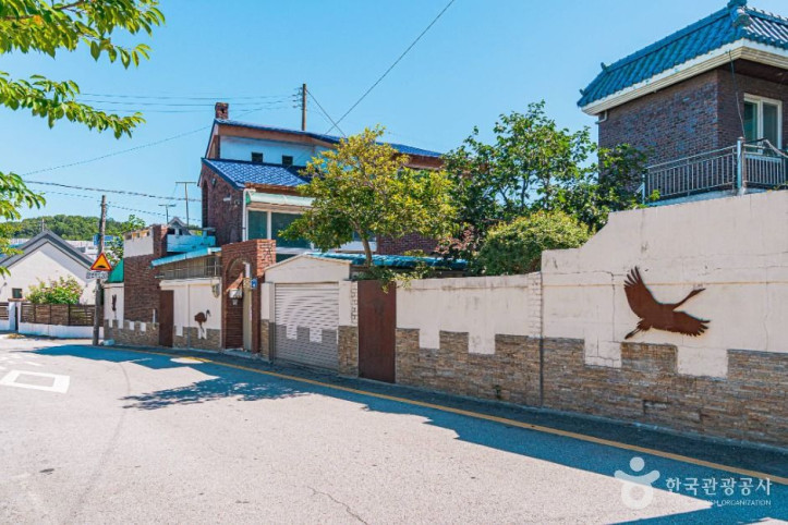 전주 산성벽화마을 여행 추천 - 메고지고