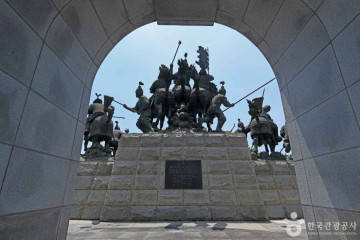 서동공원과 궁남지 여행 추천 - 메고지고