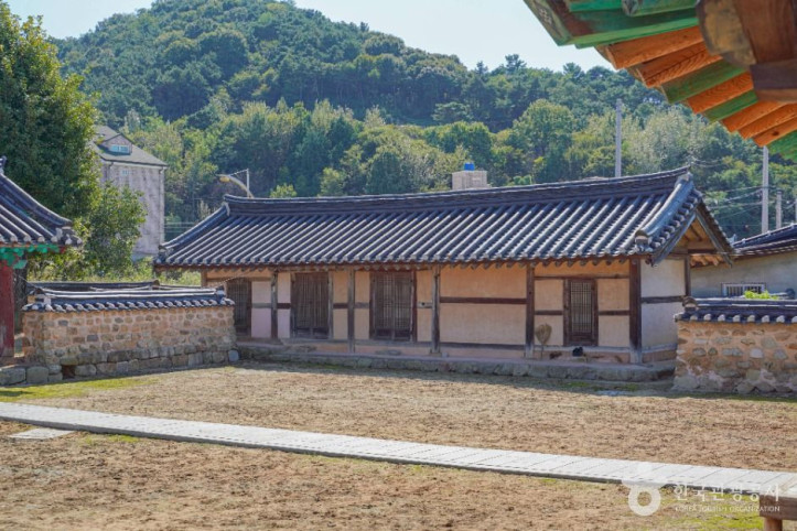 금구향교 여행 추천 - 메고지고
