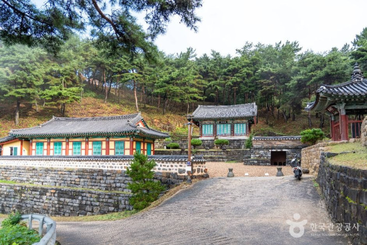 조왕사(부여) 여행 추천 - 메고지고
