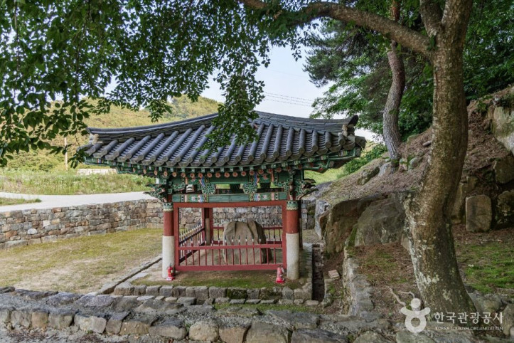 사천 흥사리 매향비 여행 추천 - 메고지고