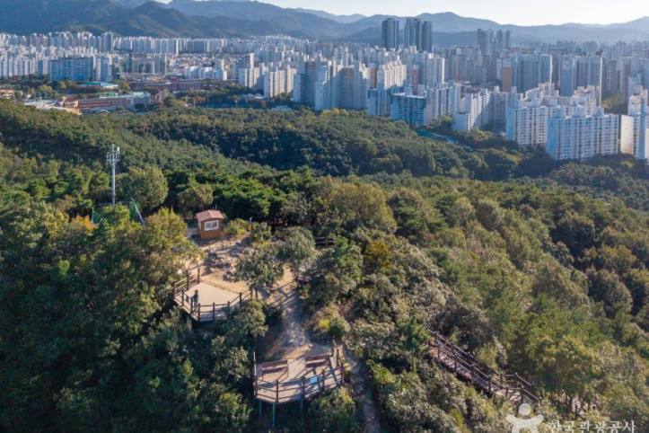 학산공원 여행 추천 - 메고지고